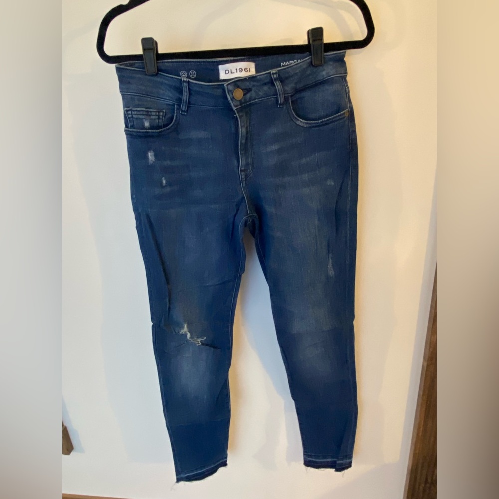 DL1961 Frayed Hem Destroyed Skinnies